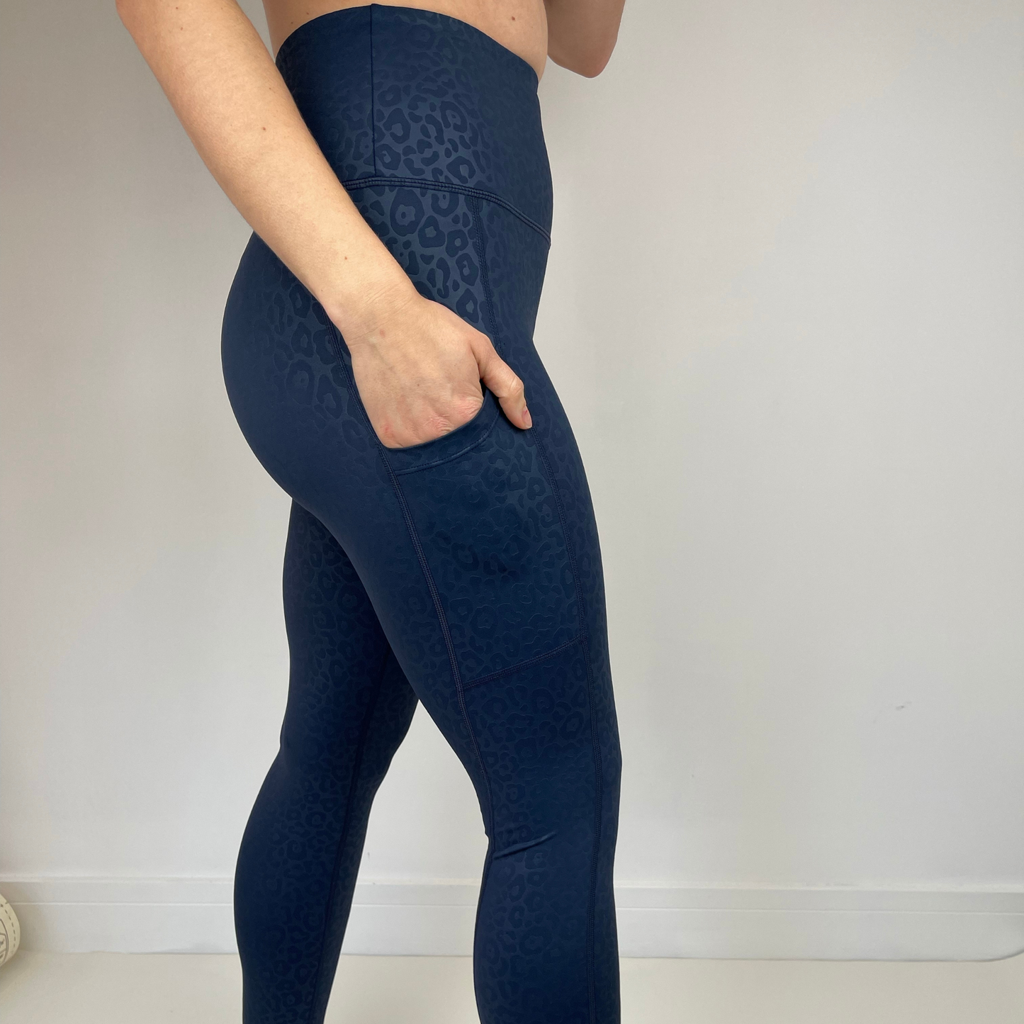 Revive Leggings | Navy Blue Leopard
