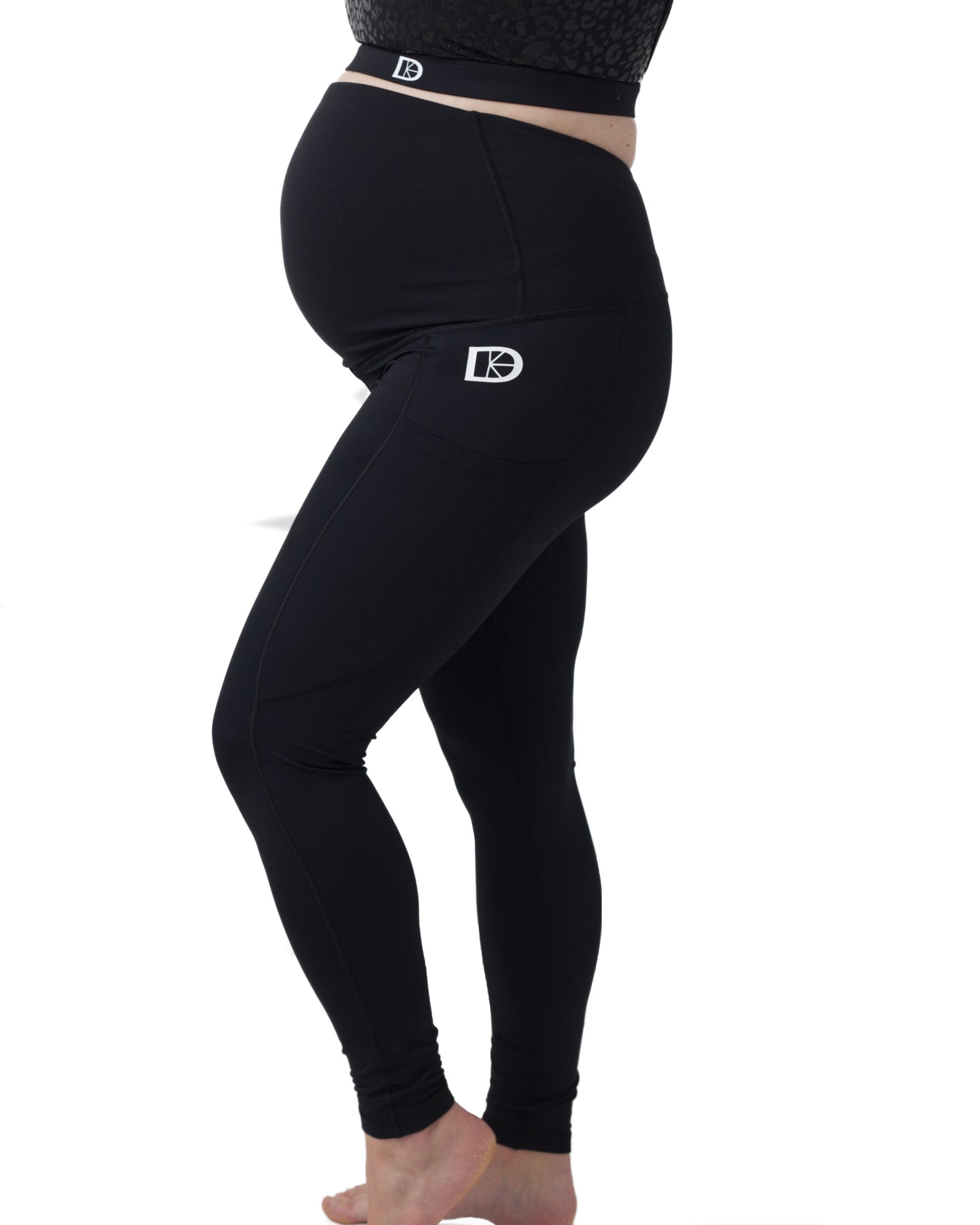 Maternity leggings over bump squat proof
